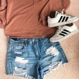 American Eagle 90’s Boyfriend Denim cutoff shorts